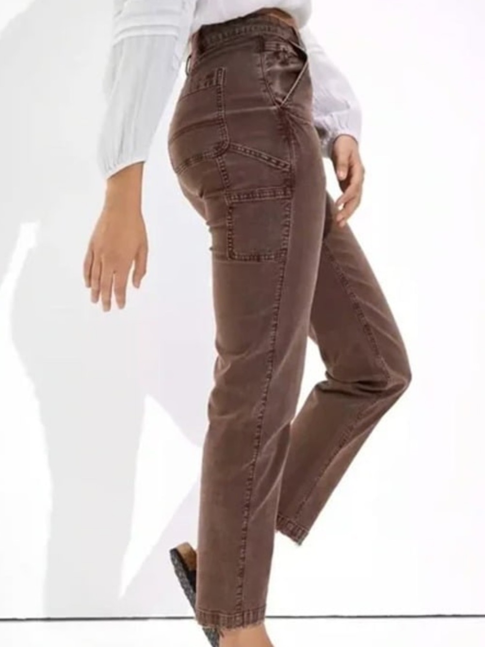 American Eagle High Rise 90s Boyfriend Cargos 🐴 - Picture 15 of 16